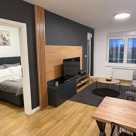 Nipihousezemun Belgrade